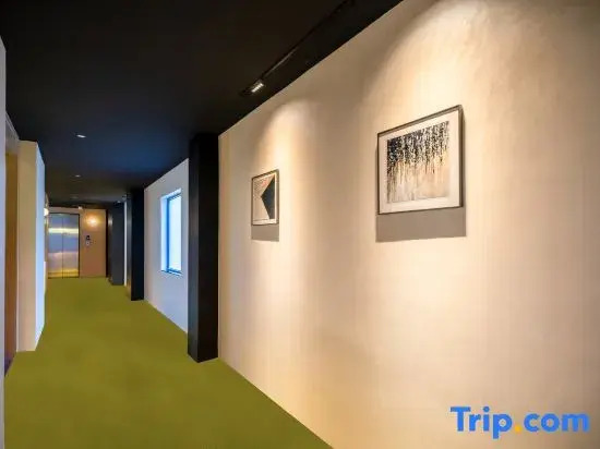 SFEEL Designer Hotel (Jiuzhaigou Valley Scenic and Historic Interest Area Tourist Center)