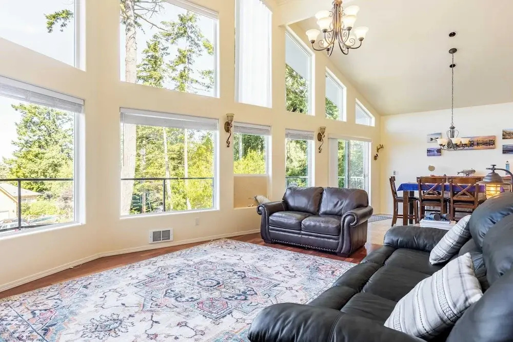 Harborview Getaway by Avantstay Walk to Beach