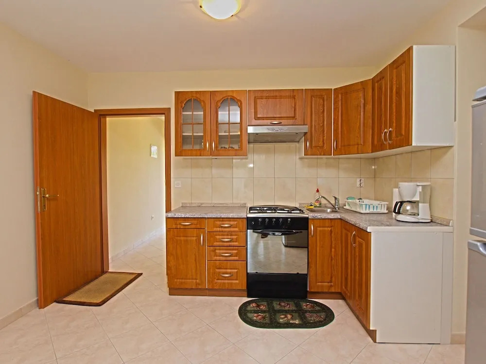 Apartment 1094