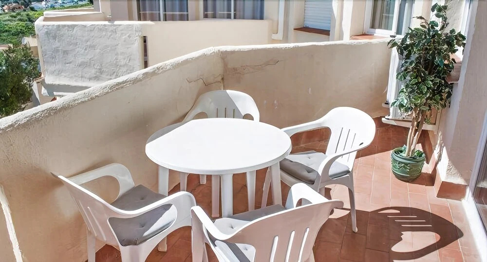 Lovely Apartment with Pool and Views Ref 113