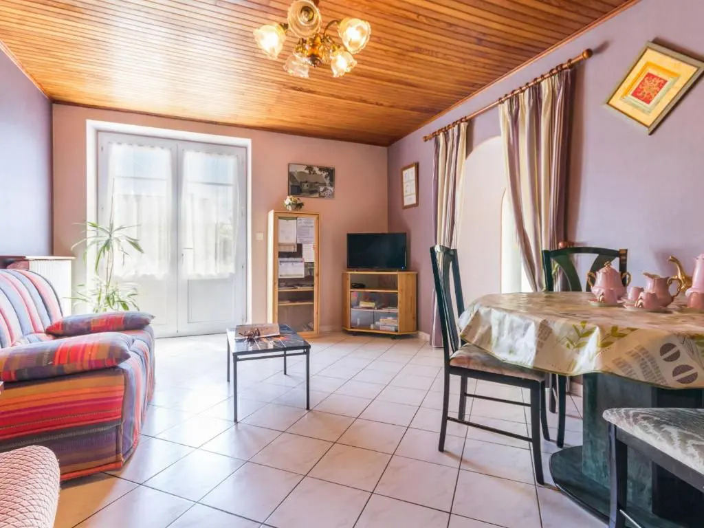 Location saisonnière: Gîte cosy avec jardin clos, proche plages et parc de Brière, wifi inclus! - FR-1-306-892