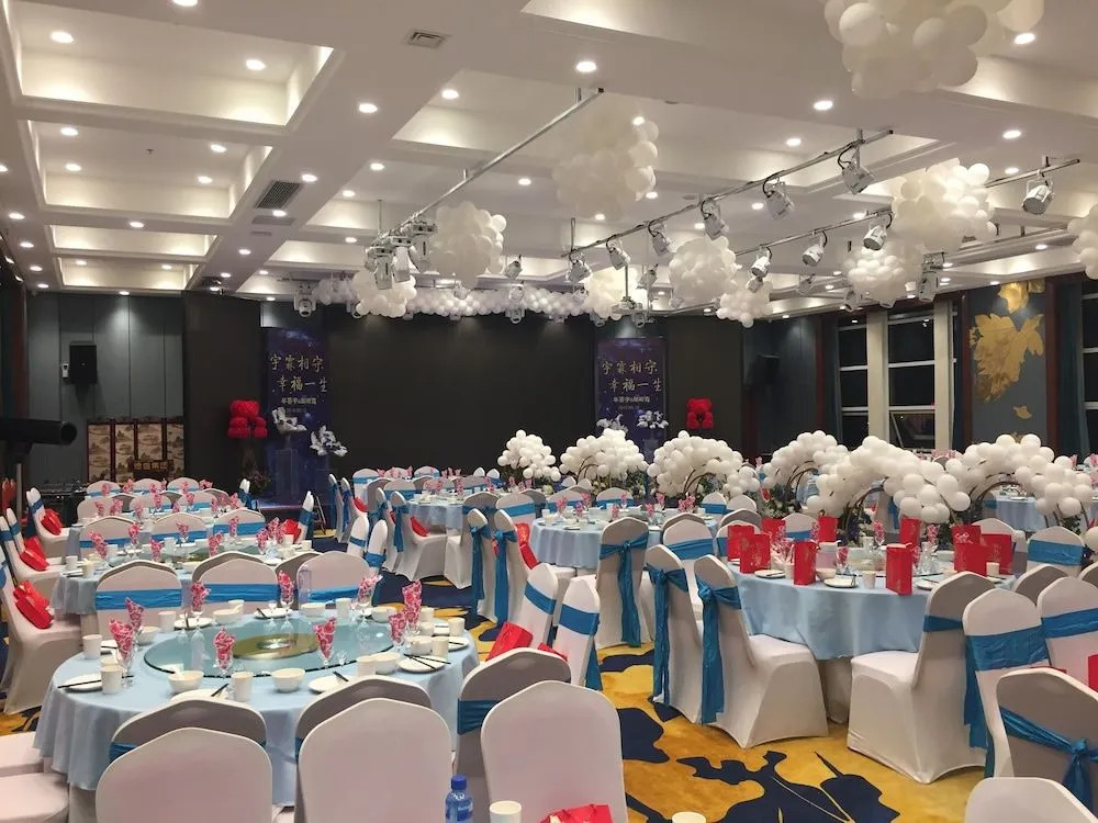 Yantai Dexin International Hotel