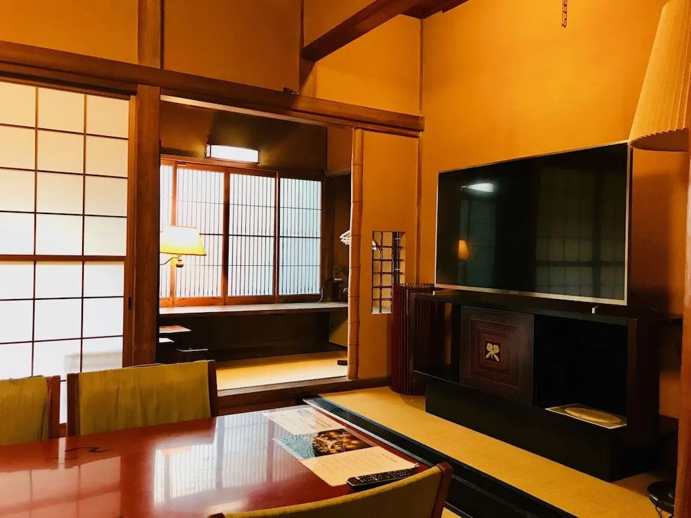 atami onsen guesthouse nagomi