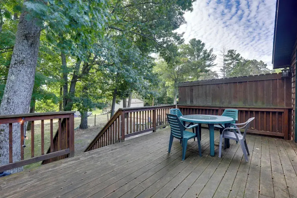 5 Mi to Sno-eagles Trails: Lakefront Getaway!