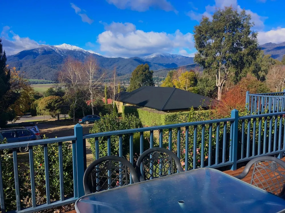 Valley View Lodge