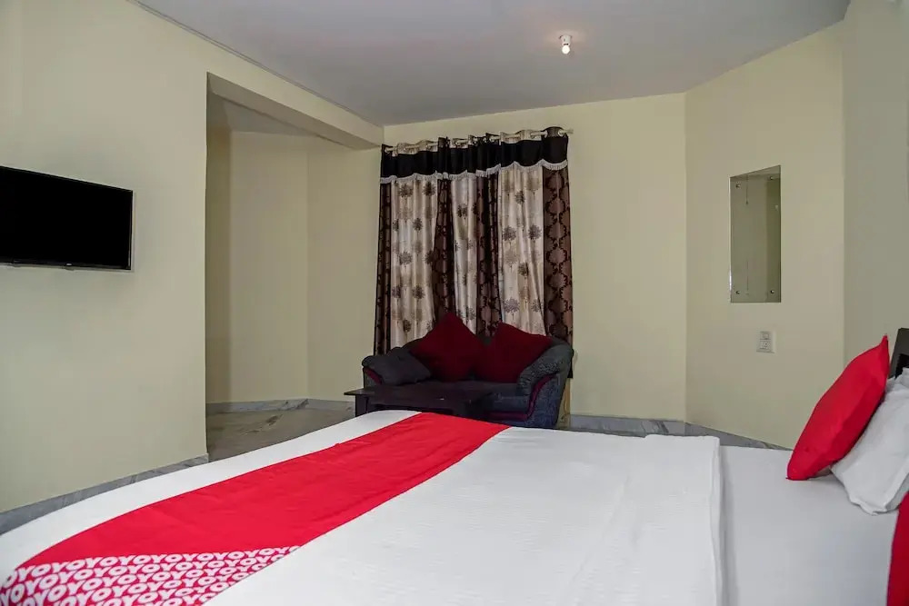 Oyo 49581 Hotel Prince Delight