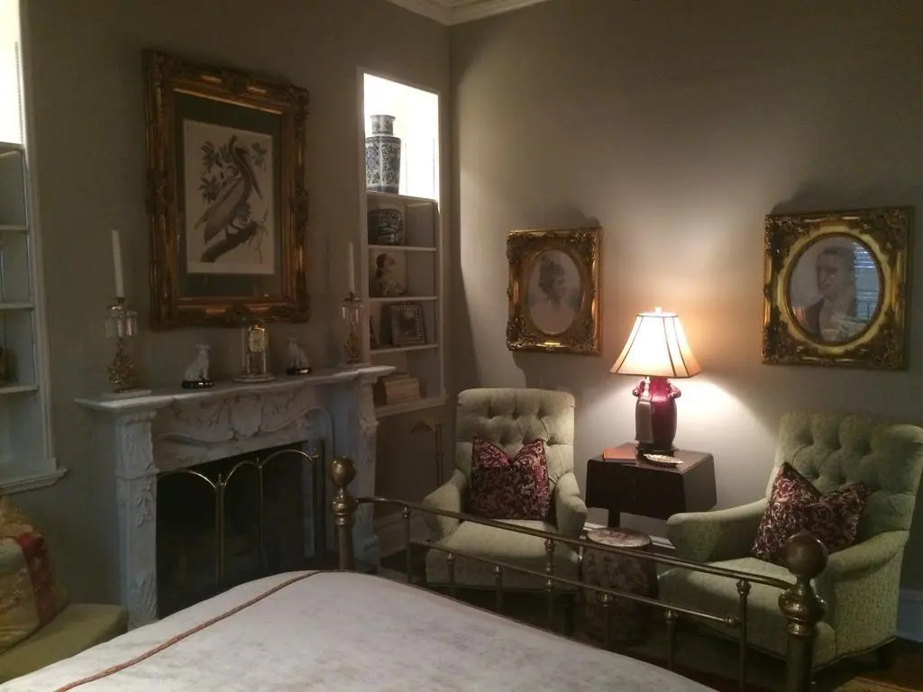 Belle Oaks Inn
