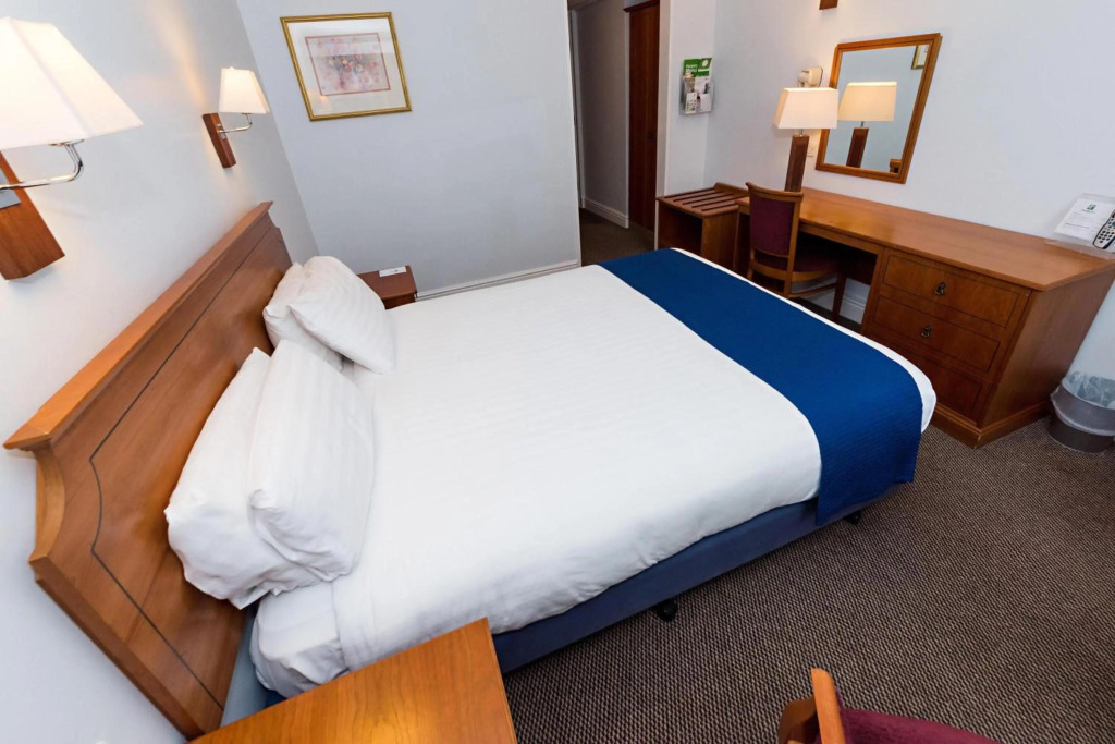 Holiday Inn Newport by IHG