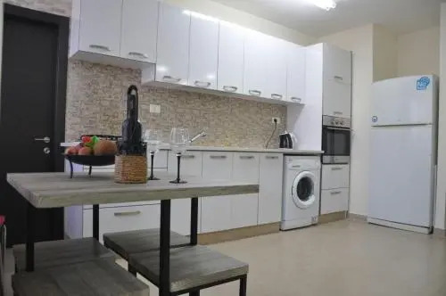 Isramax Jerusalem Apartment in Bat-Yam