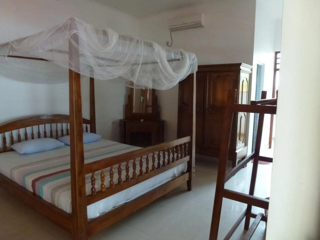 Samaru Beach House