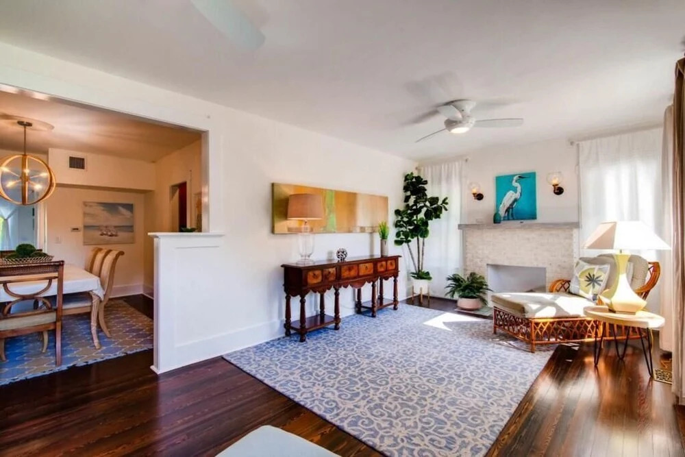 The Periwinkle House 4bd 2ba Sleep 8