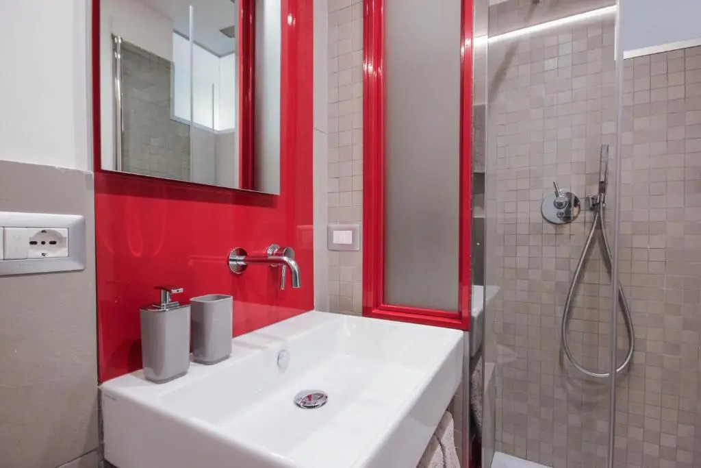 Living RHome - Condotti Apartment