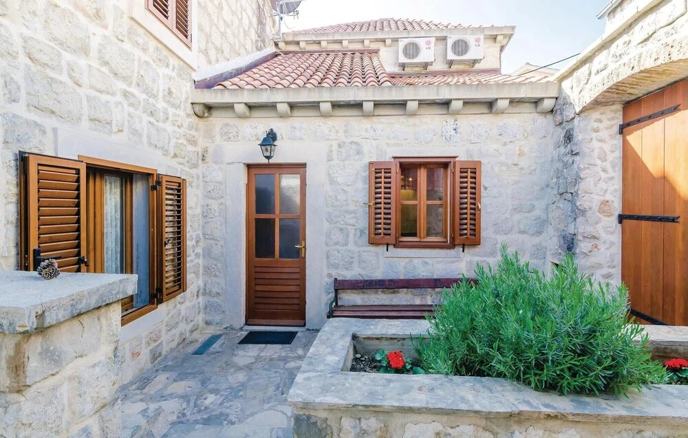Awesome Home in Slano With Wifi and 2 Bedrooms