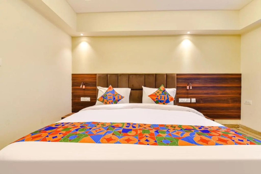 Fabhotel Prime Pink City Park