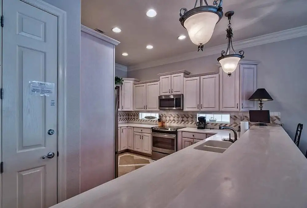Serenity 4 Bedroom Holiday Home by Five Star Properties