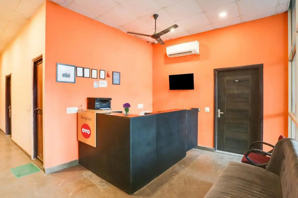 OYO Flagship 80701 Gour Stay Inn