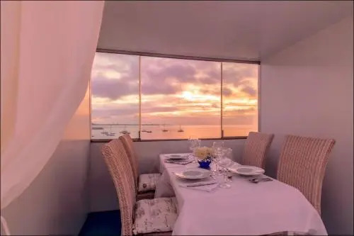 AVANTI Lifestyle Hotel