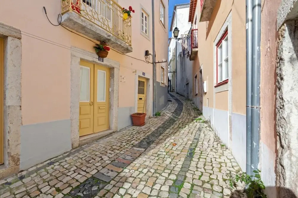 Cosy 1-Bedroom Flat Sleeps 3 in St George'S Castle