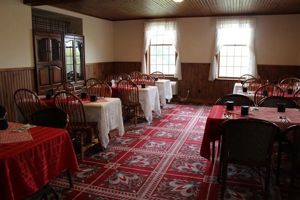 South Landing Inn