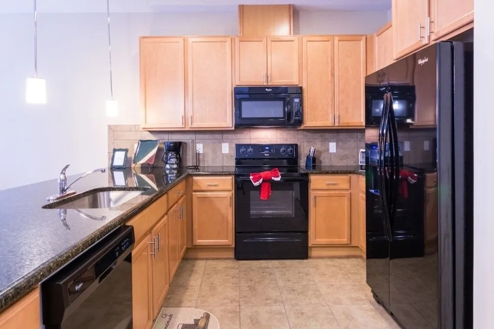 H2u - Gaston - Cb3181 4 Bedroom Townhouse