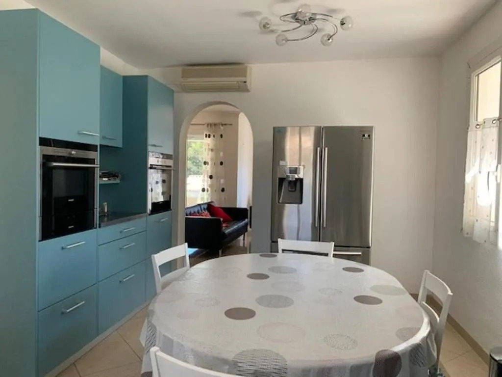 Charmante villa 3 chambres avec piscine privée à 10 min de la plage, climatisée, parking - FR-1-607-26