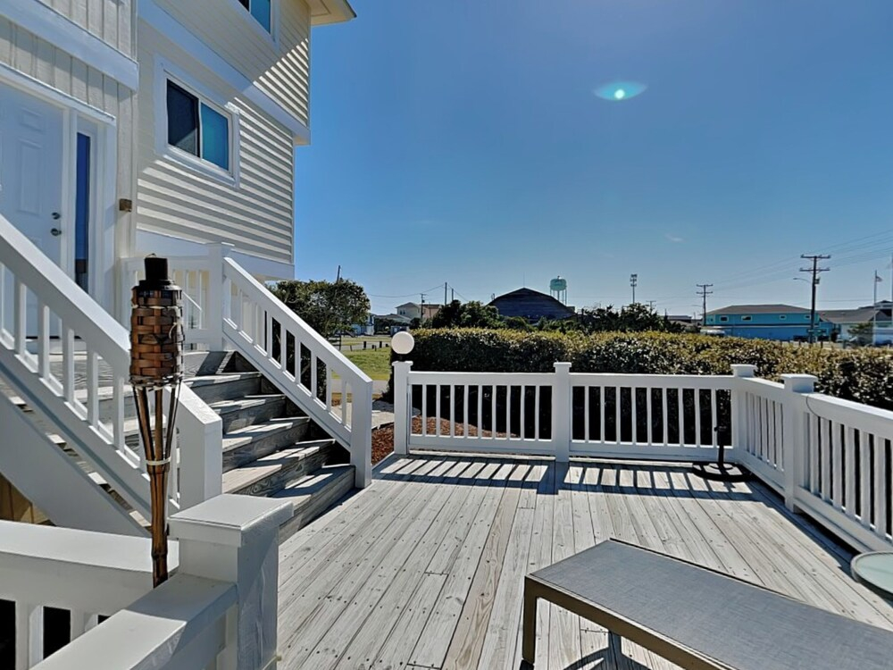 The Shell Collector by Topsail Realty