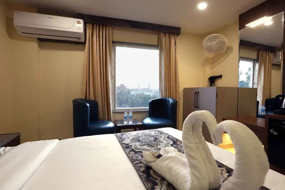 Hotel GC Grand Inn By J R GROUP OF HOTELS