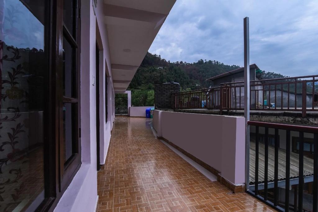 OYO 15935 Hotel Shivay