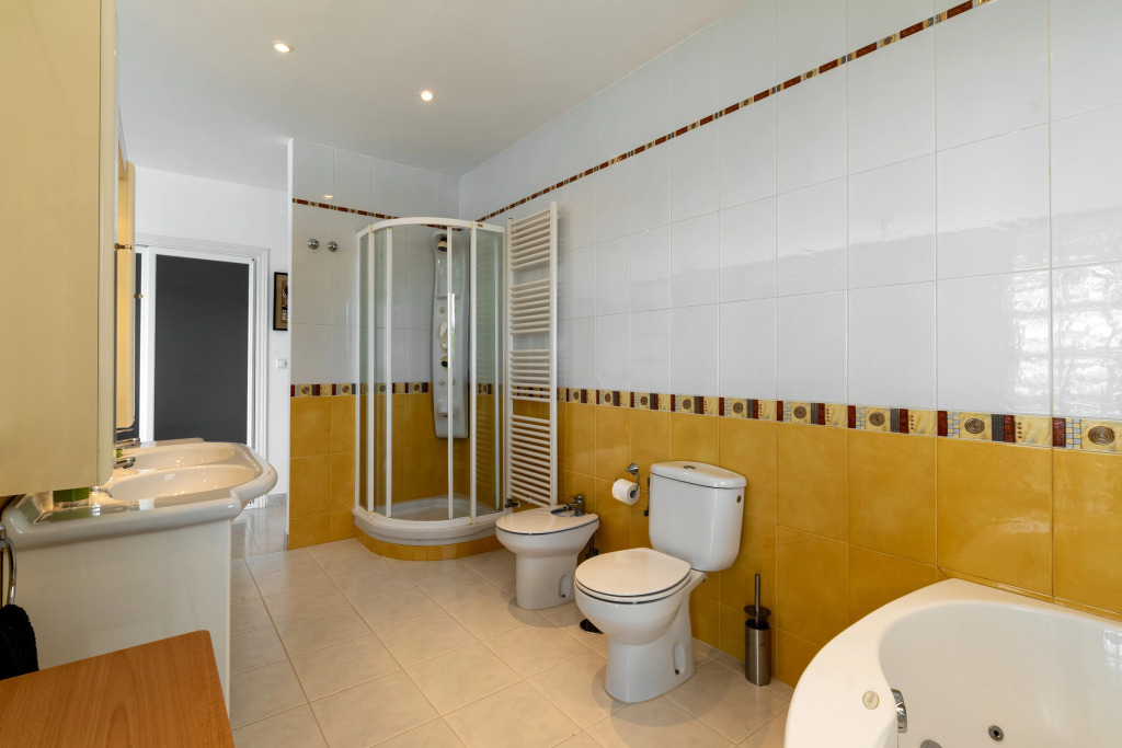 CERRO GORDO luxury 4 bedroom" vila" with spectacular views of the coast and mountain and 18m long swiming pool
