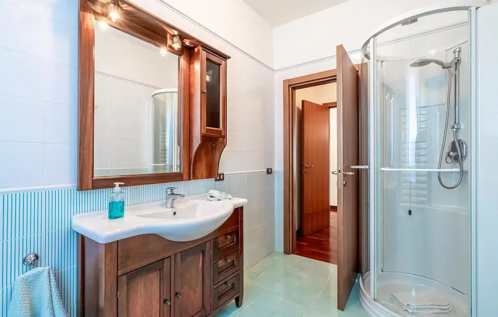 Beautiful Home In Belsito With Wifi