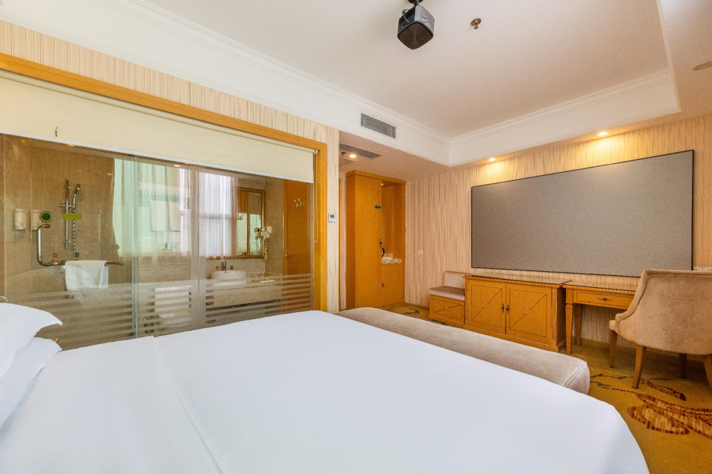 Vienna Hotel （Shenzhen Bantian Guangyayuan Station）
