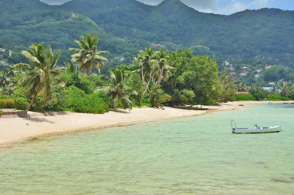 Petit Baie Chalets