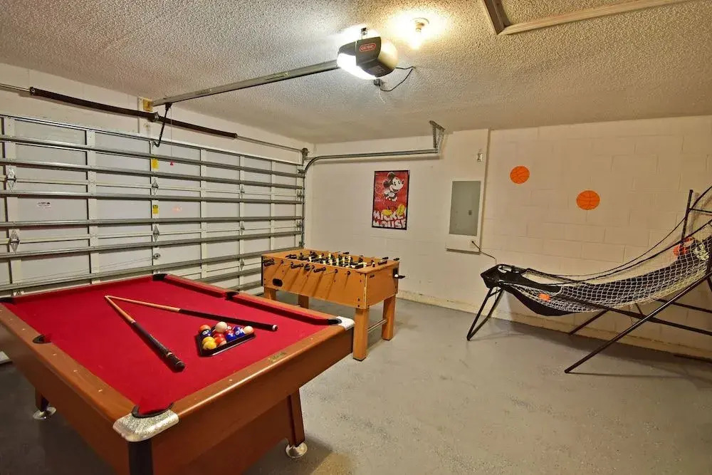 712SW Place In The Sun 5 Br villa by RedAwning