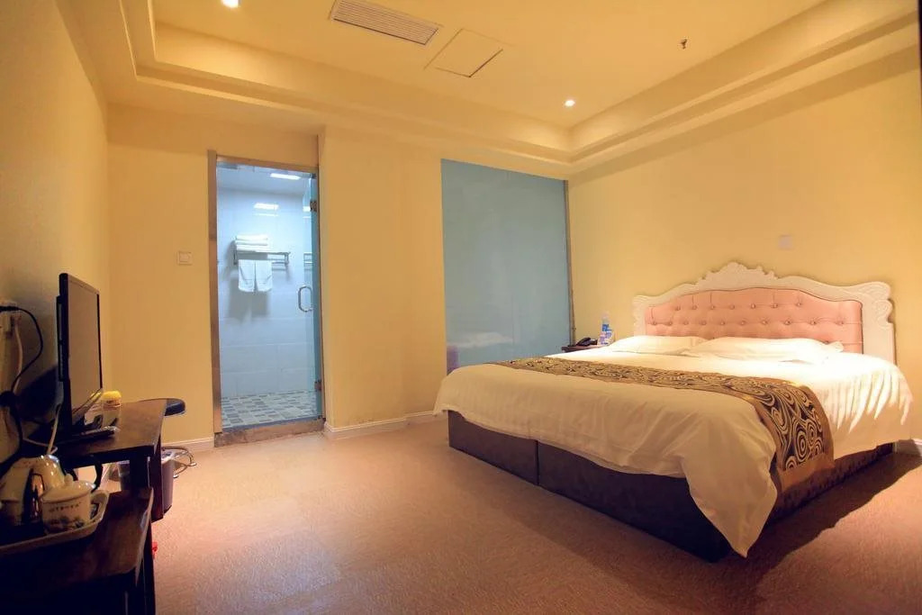 Qingdao Mei'er Xidun Theme Hotel