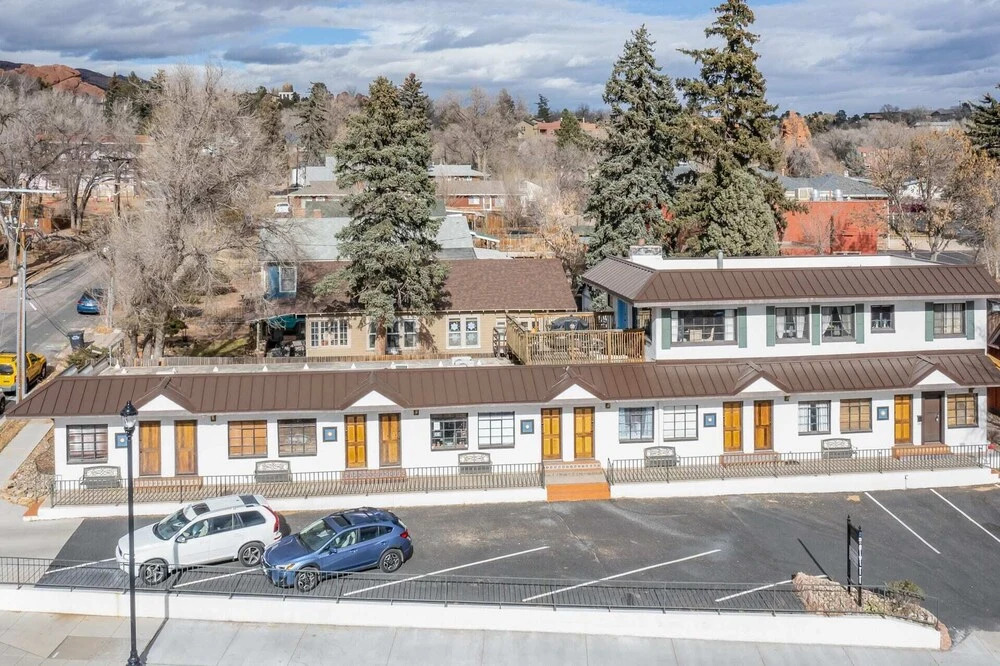 1BD Mnt View Suitehikingdogs Welcome!