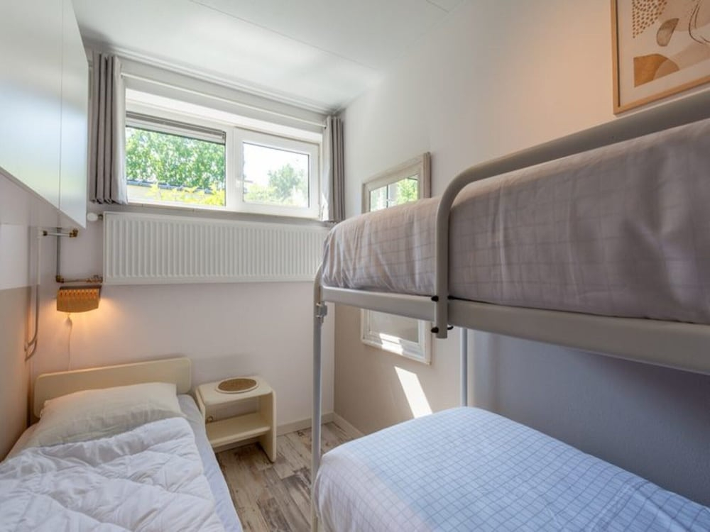 Spacious Duinland 188 Home for 7-people