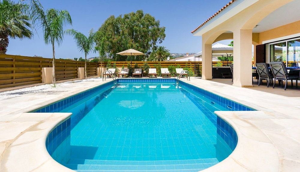 Villa Sapphire Paphos