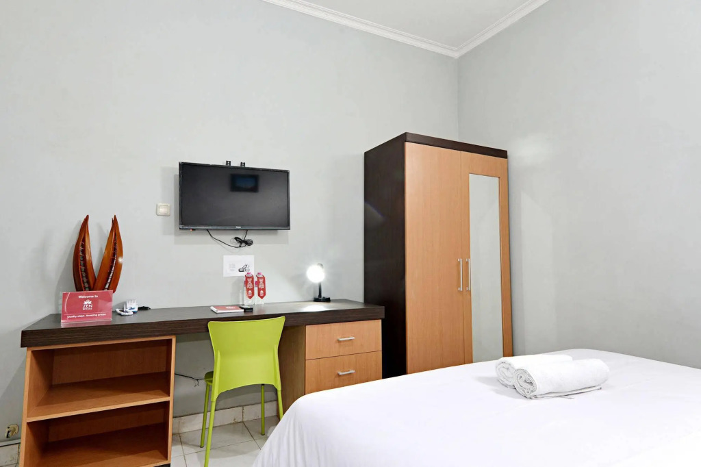 ZEN Rooms Godean