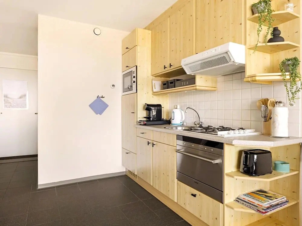 Beautiful Modern Furnished Apartment