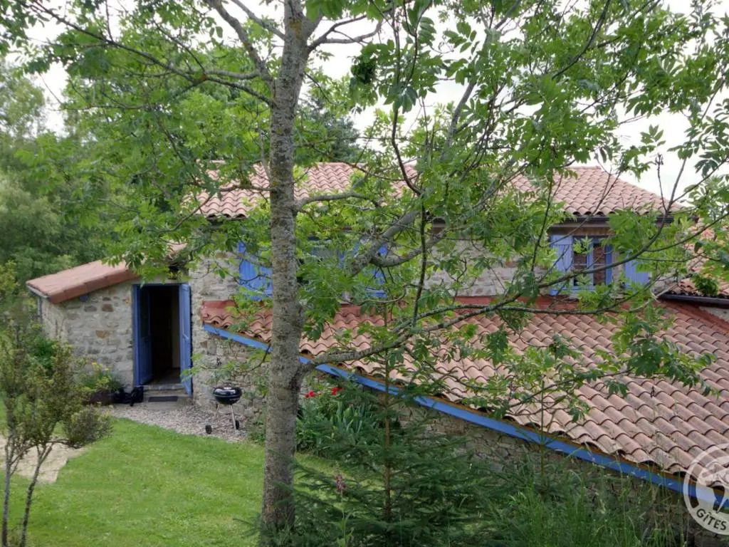 Gîte éco-responsable 6 pers. proche ski à Chalmazel - FR-1-496-98