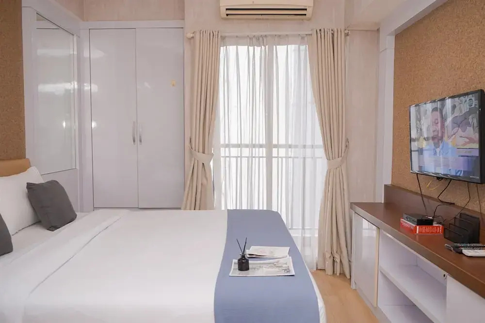 Pleasureable Studio Room At Serpong Greenview Apartment