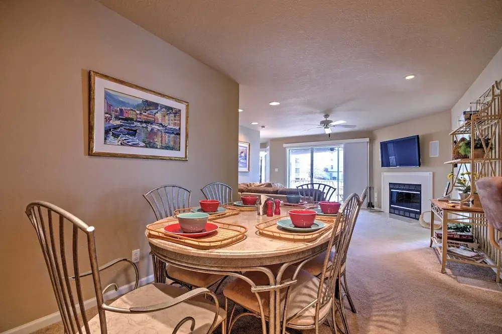Luxe Lakeside Regatta Bay Getaway w/ Pool Access!