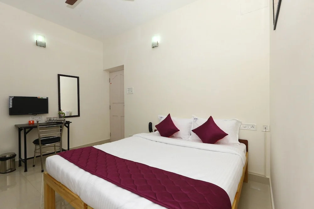 OYO 9260 Olive Castles Inn
