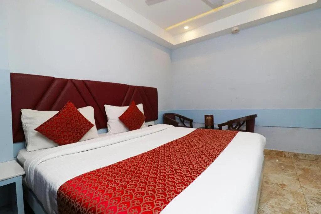 Hotel De Cruise - New Delhi Railway Station