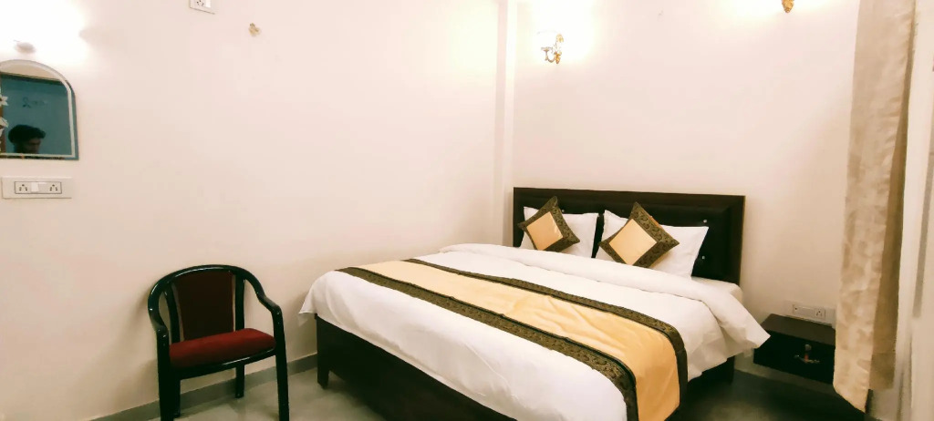 Hotel Royal Shantii Inn with Ganges View