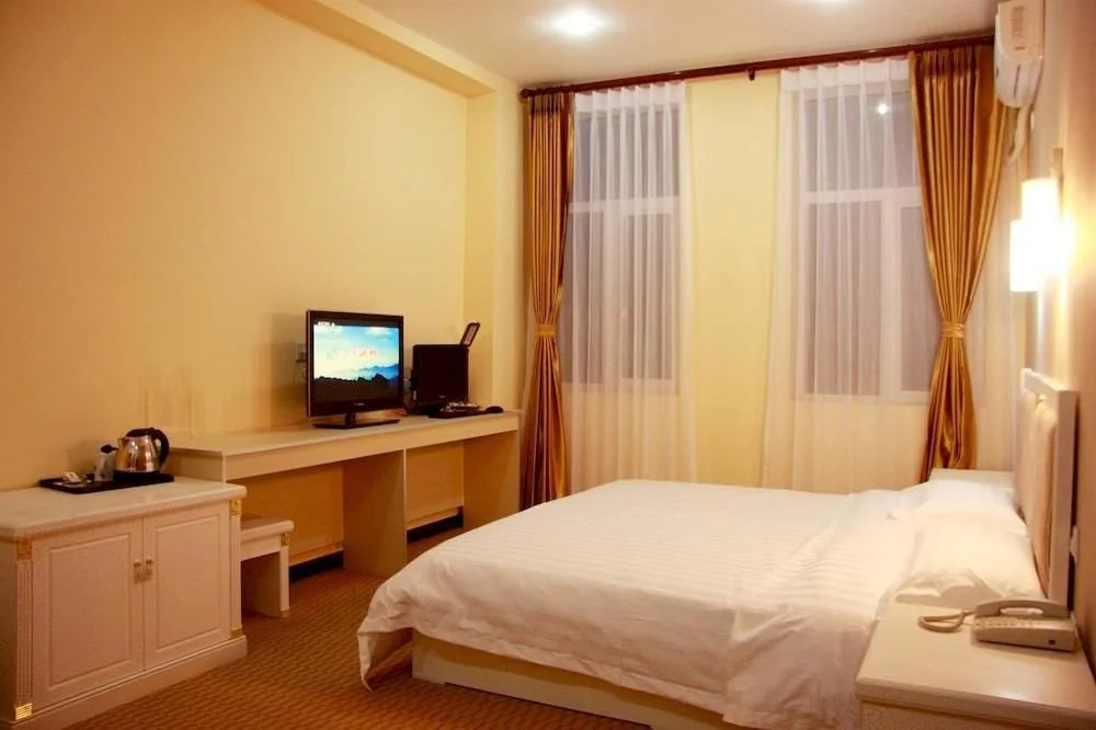 Super 8 by Wyndham Baotou Zhaotan Railway Station