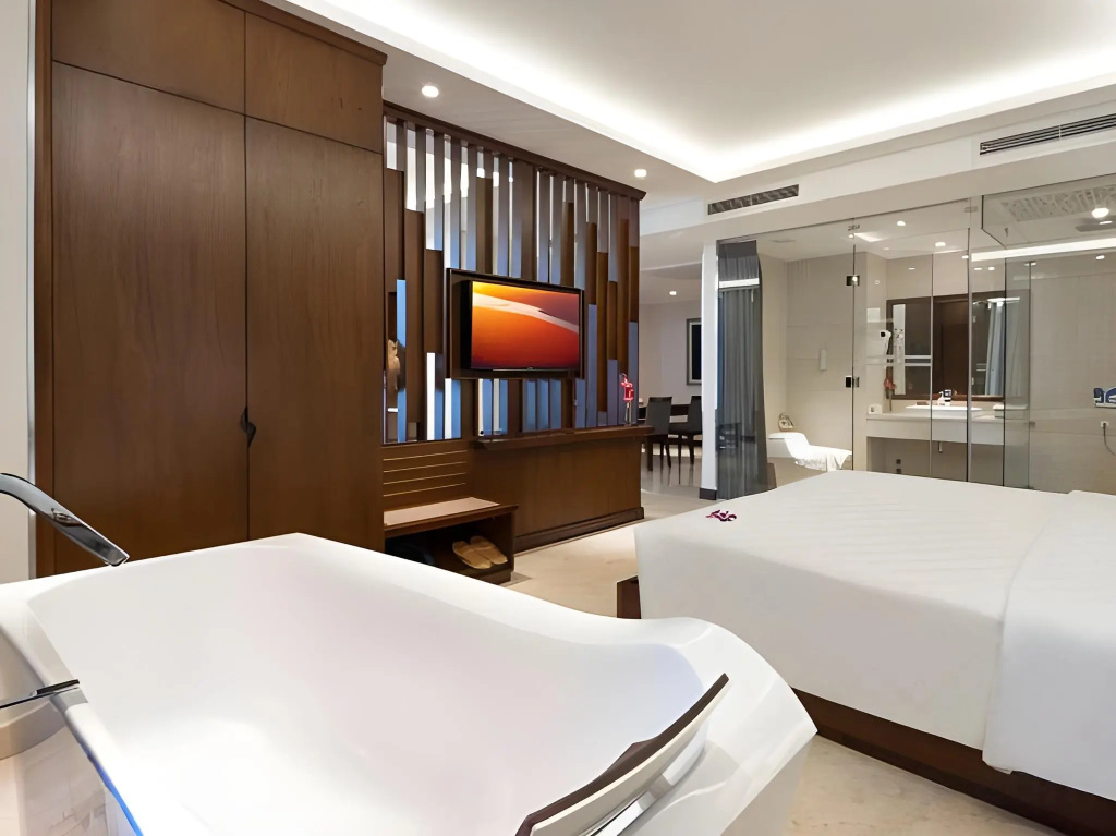 Eden Star Saigon Hotel