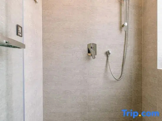 Homeinn Plus Hotel (Datong University South Railway Station)