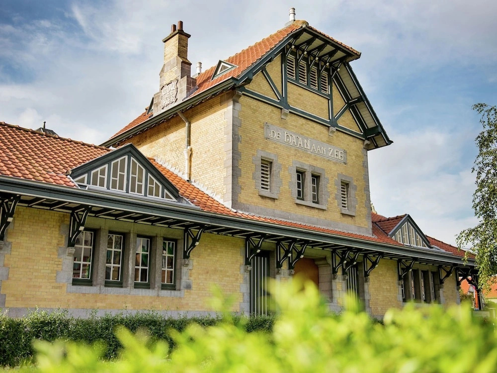 Gorgeous Villa With Sauna in De Haan Near Beach
