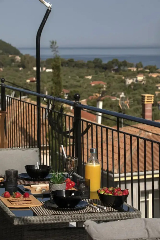 Villa Dimitris - The House Experience